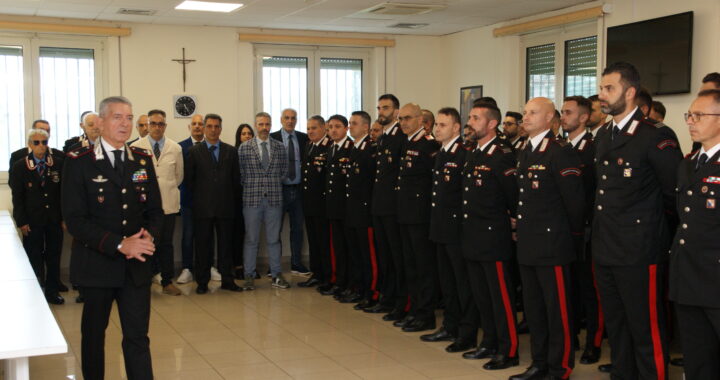 Il Generale di Brigata Riccardo Sciuto in visita ai Carabinieri del gruppo di Locri